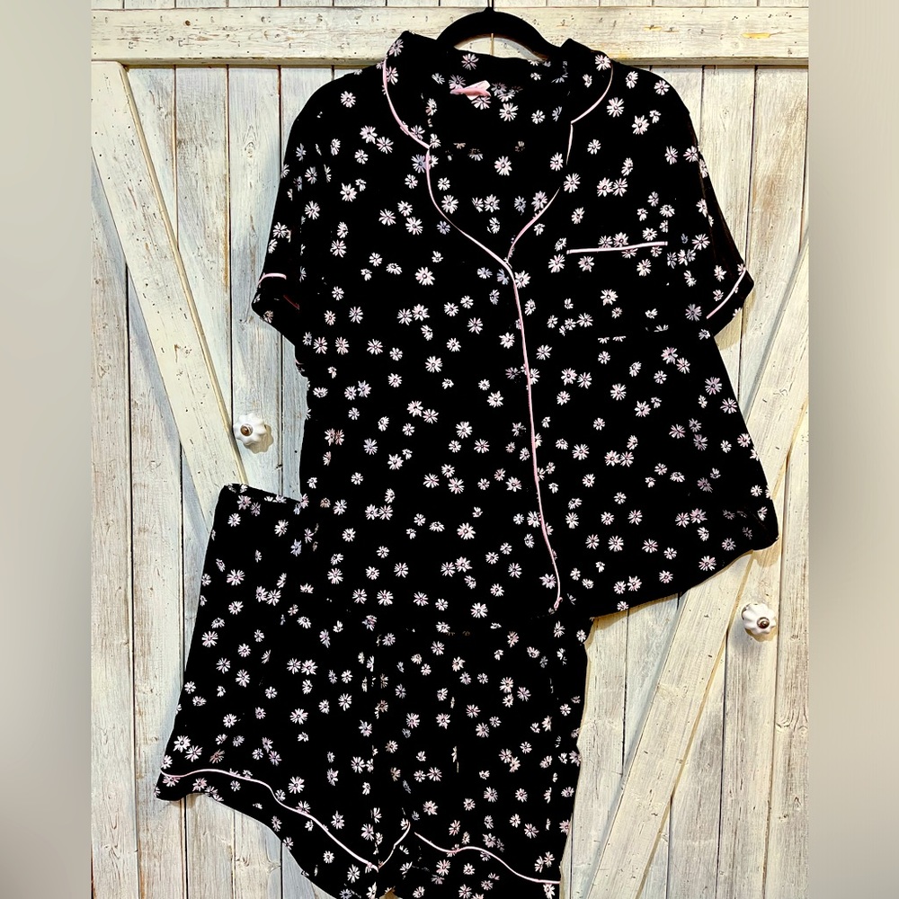 Pj Shorts set!! Super Soft and Comfy..perfect addition for Lounging